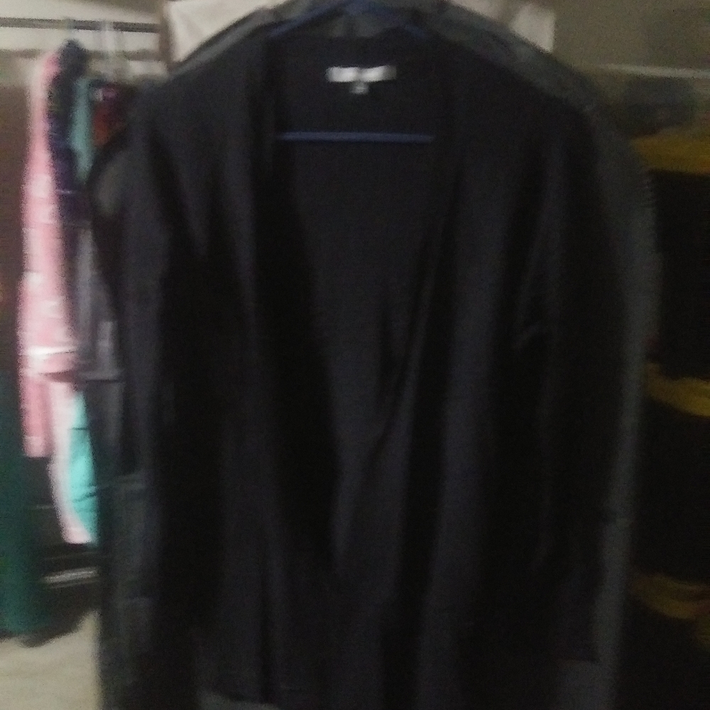 Daisy Fuentes cardigan